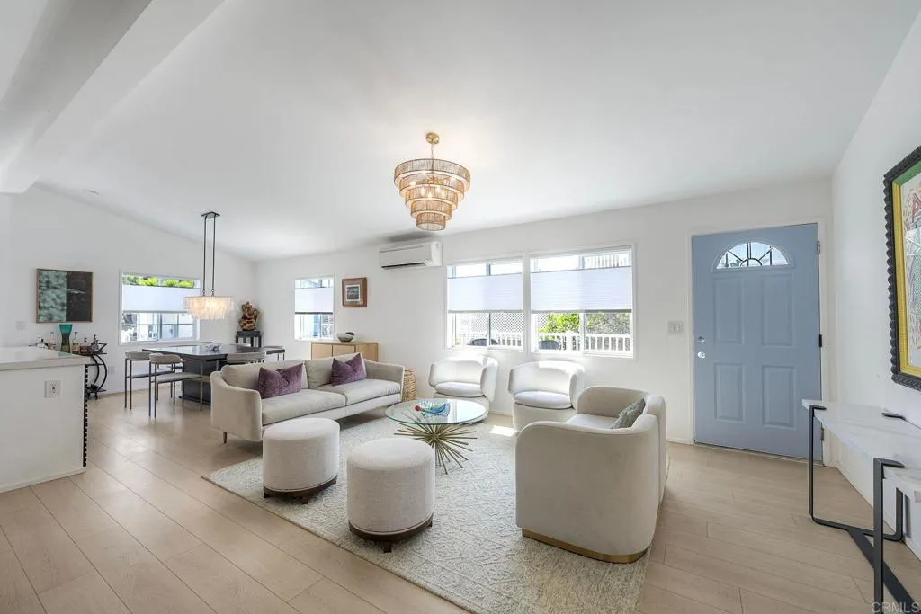 6503 Friendly Place, Carlsbad