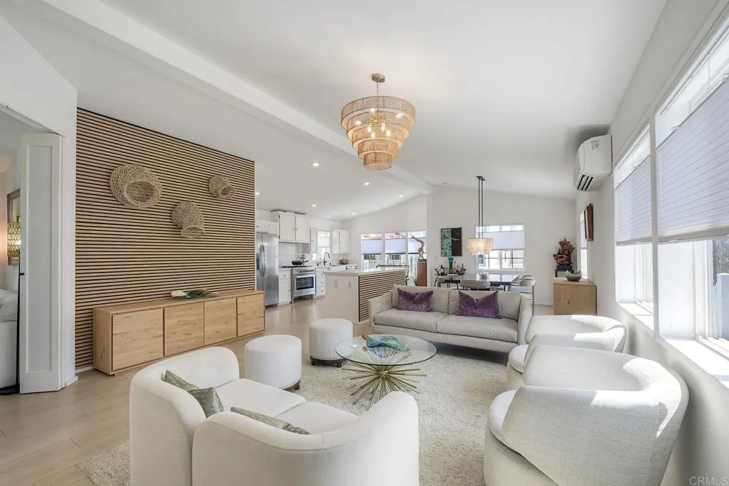 6503 Friendly Place, Carlsbad