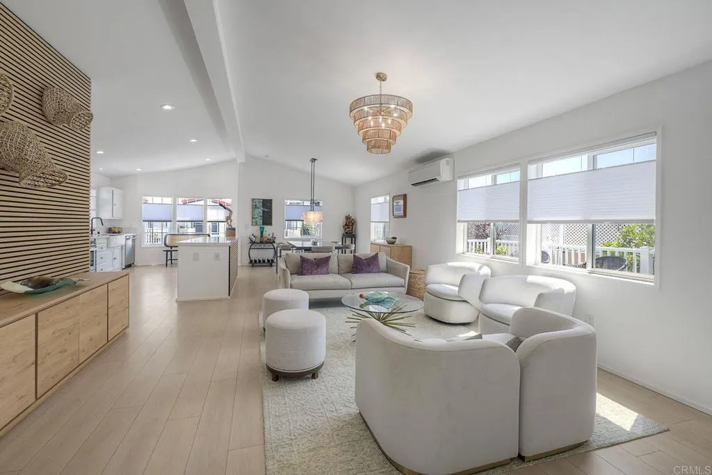 6503 Friendly Place, Carlsbad