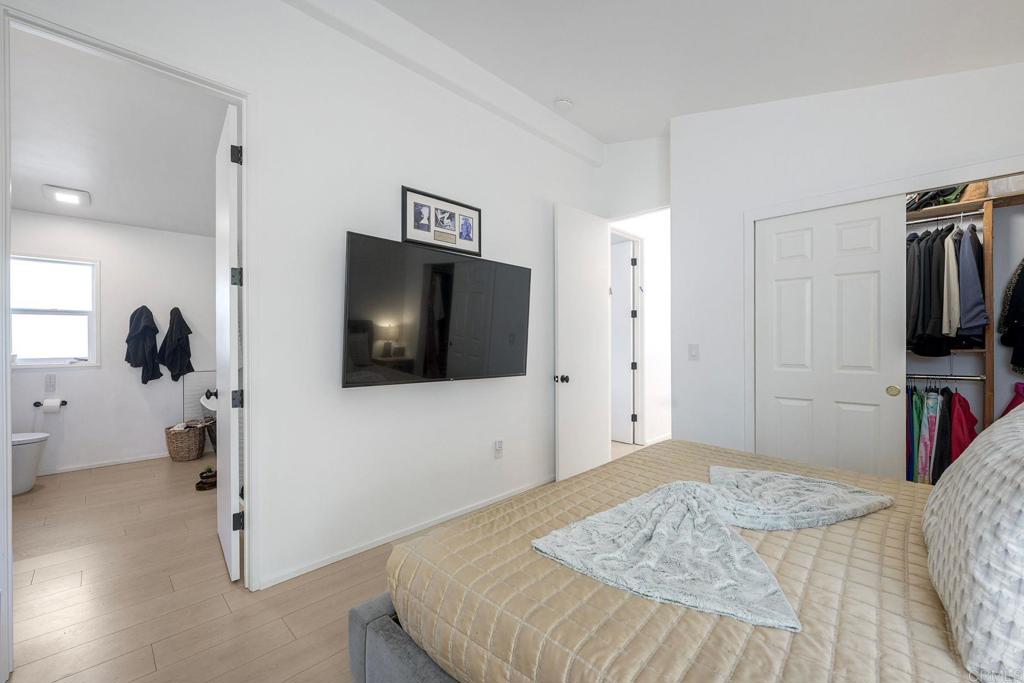6503 Friendly Place