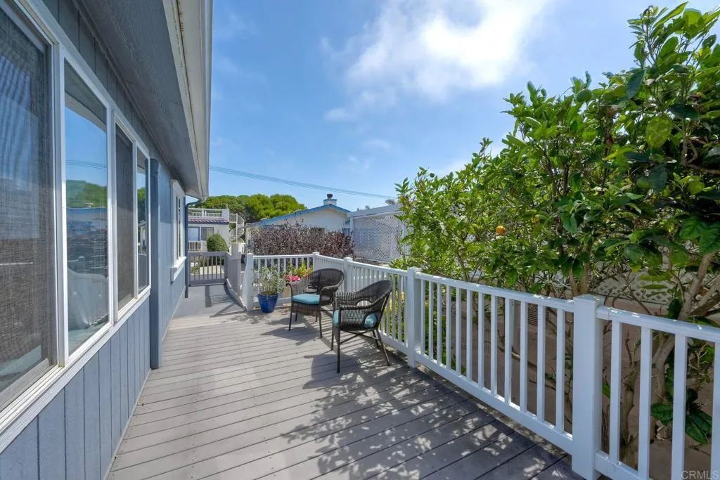 6503 Friendly Place, Carlsbad