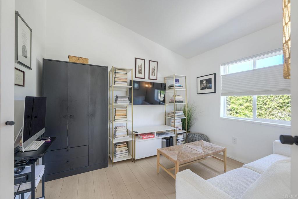 6503 Friendly Place