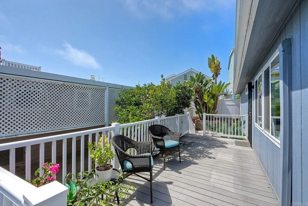 6503 Friendly Place, Carlsbad