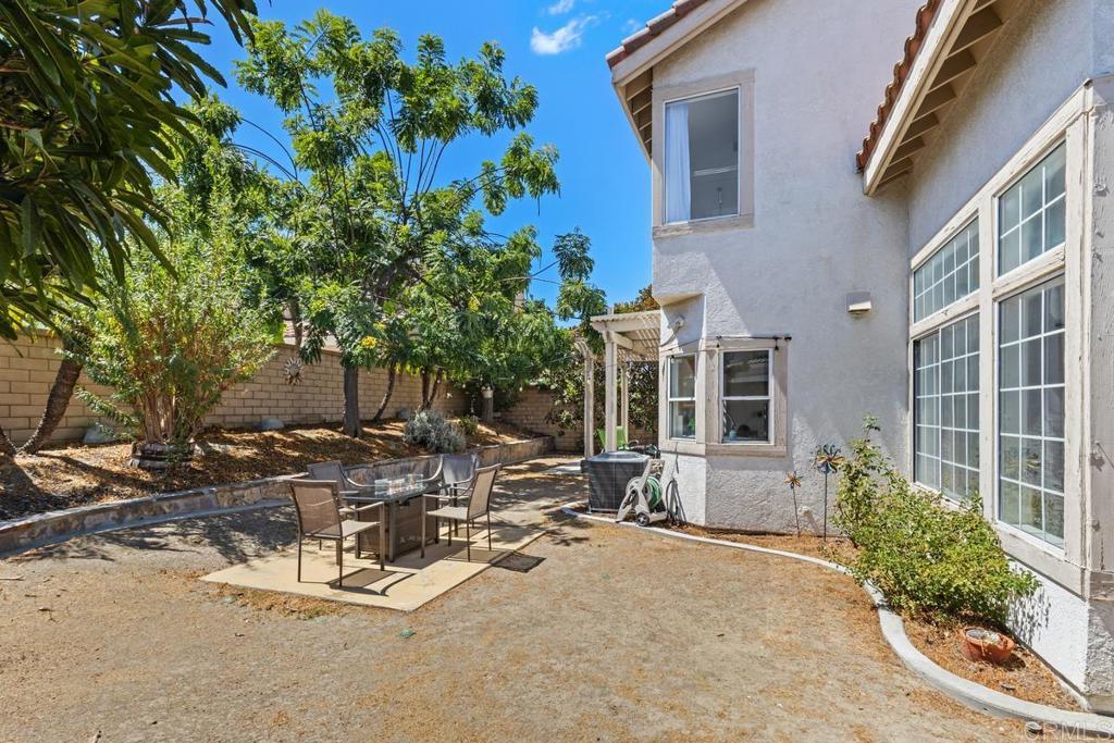 534 S Eveningsong Lane