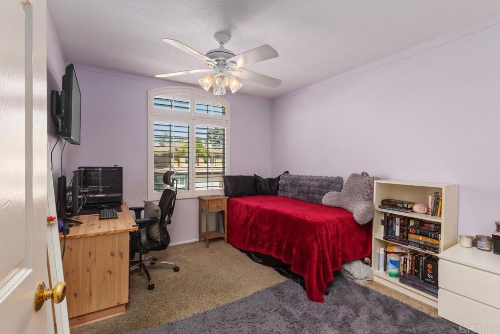 534 S Eveningsong Lane