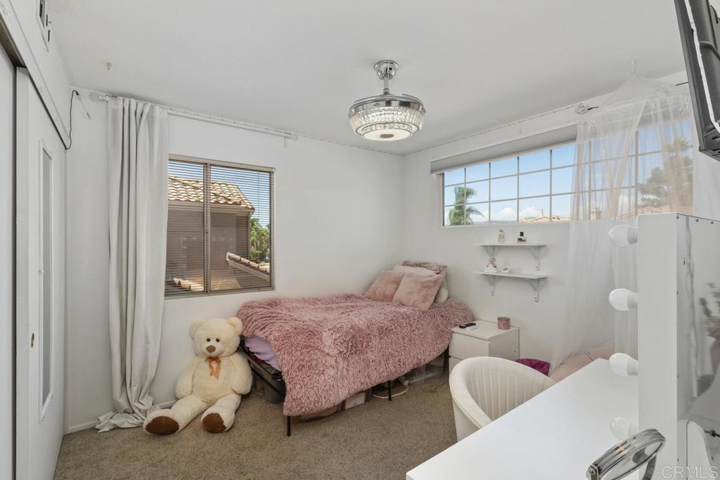 534 S Eveningsong Lane