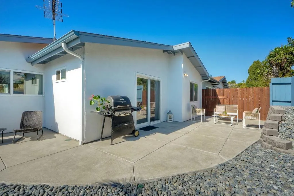 3567 Mira Pacific Drive