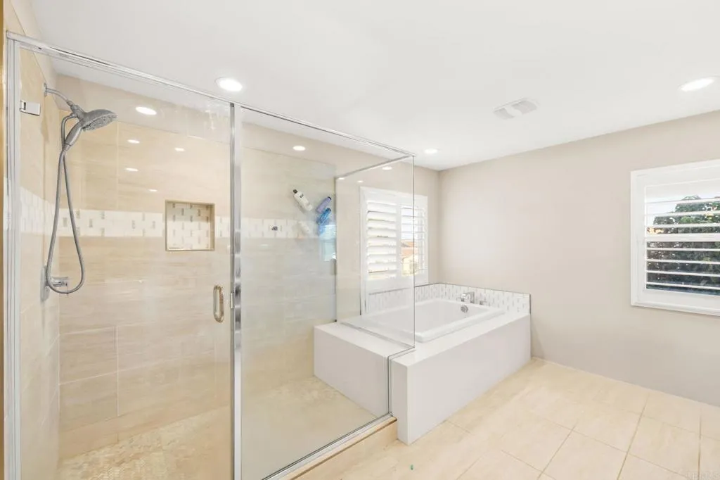542 Pratt Ct