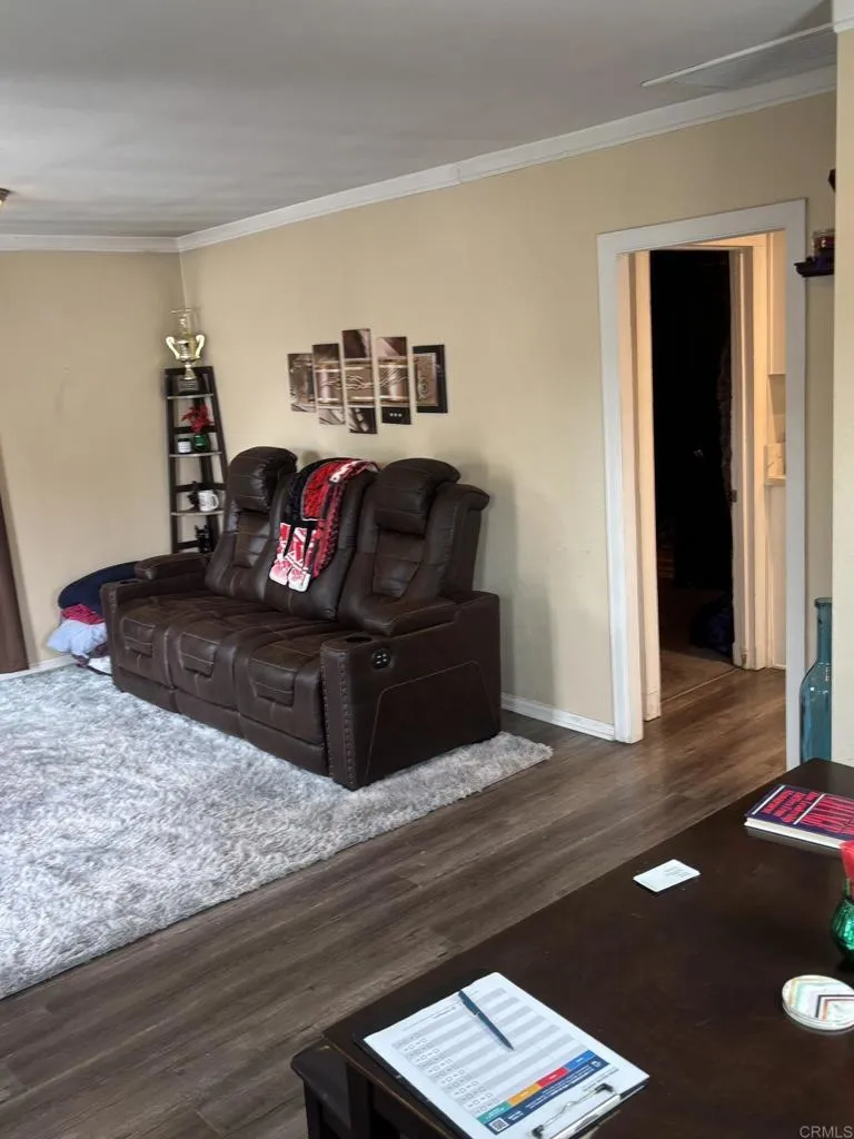 4905 Morgan Avenue, Los Angeles