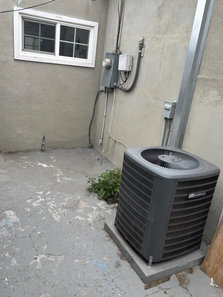 4905 Morgan Avenue, Los Angeles