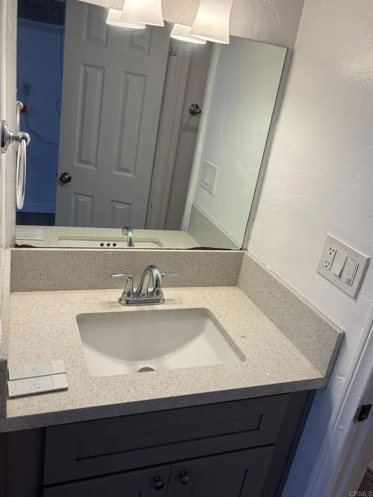 4905 Morgan Avenue, Los Angeles