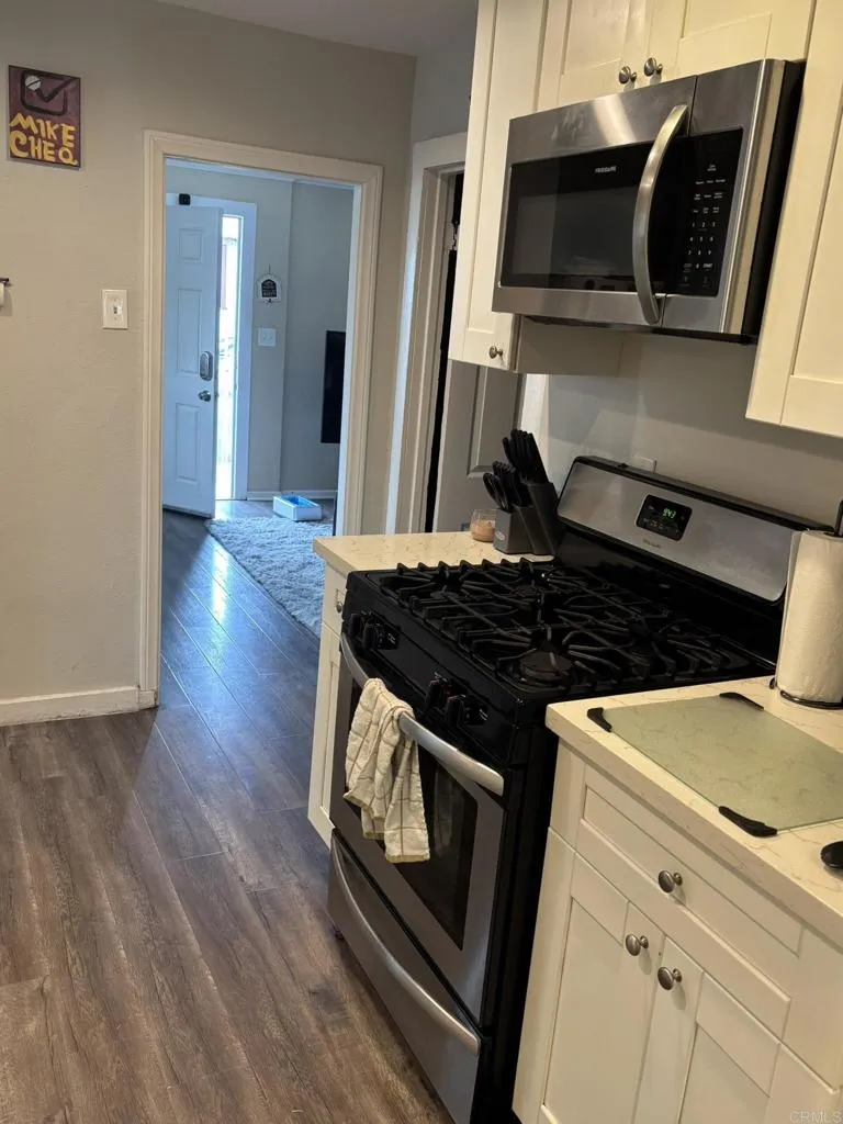 4905 Morgan Avenue, Los Angeles