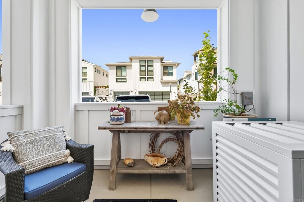 1400 Anacona Place 105