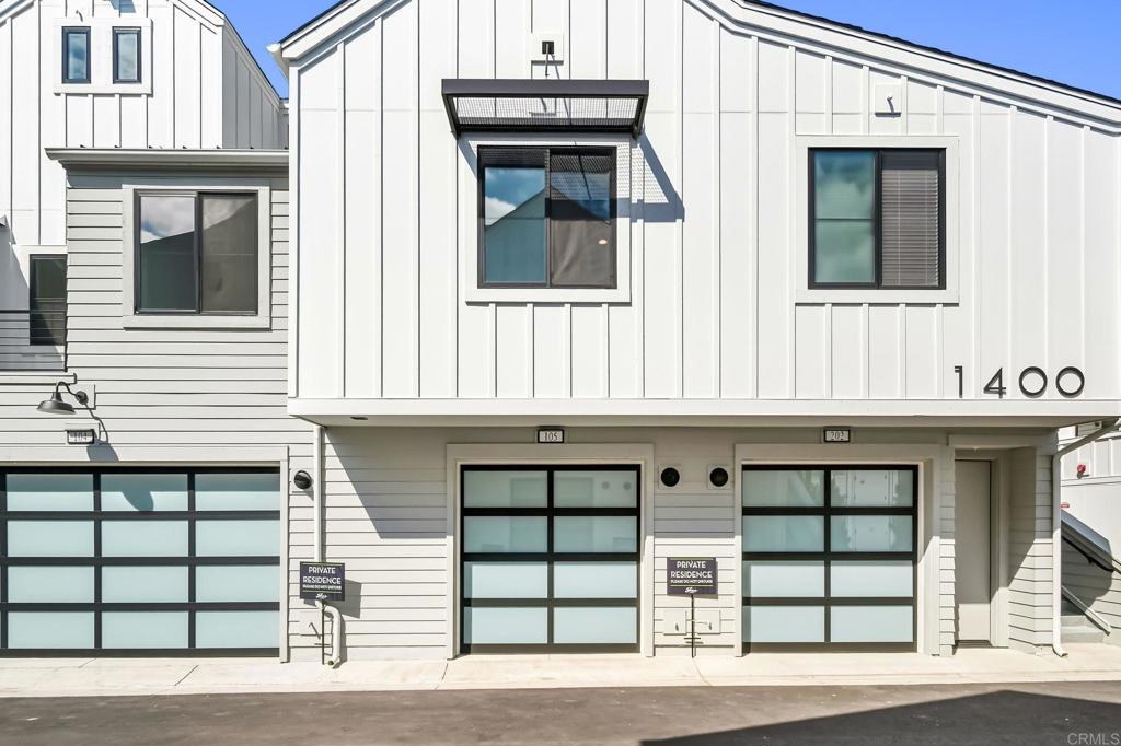 1400 Anacona Place 105