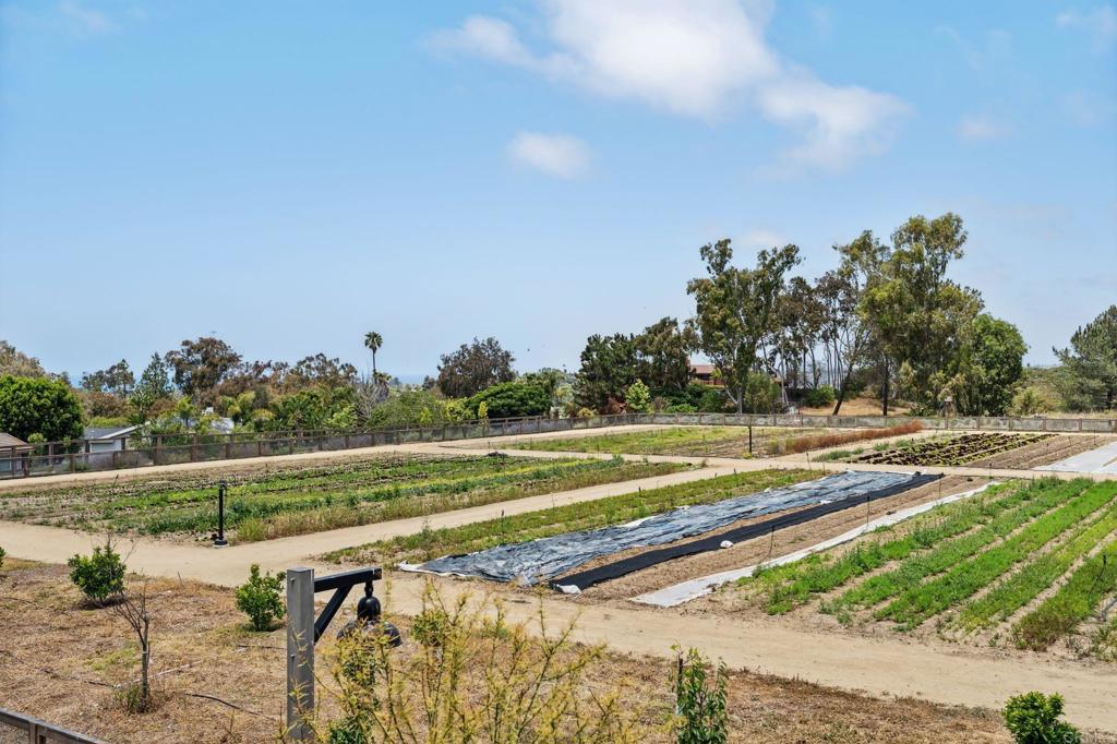 1400 Anacona Place 105