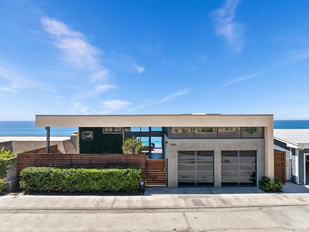 1909 S Pacific Street, Oceanside