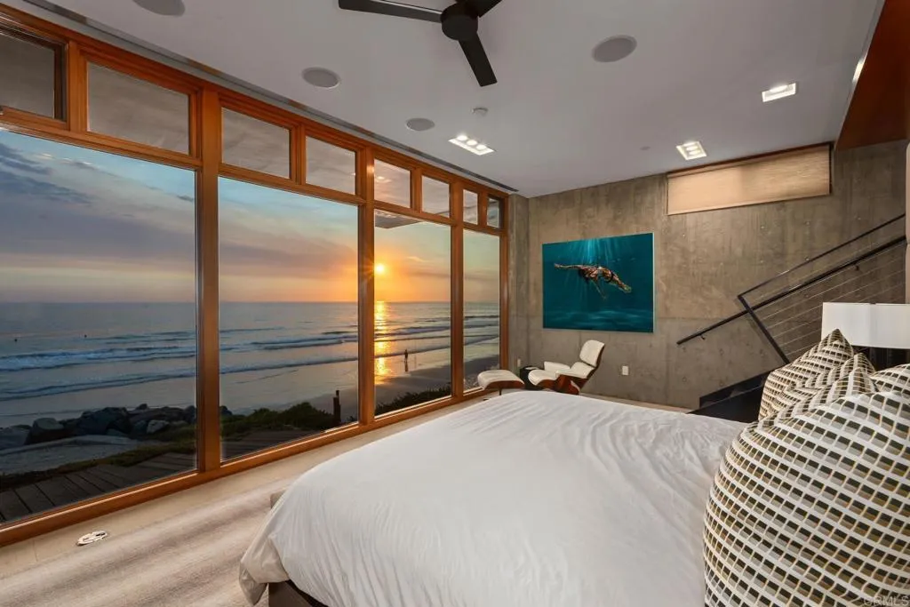 1909 S Pacific Street, Oceanside