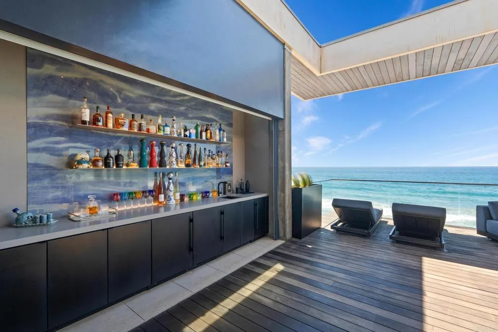 1909 S Pacific Street, Oceanside