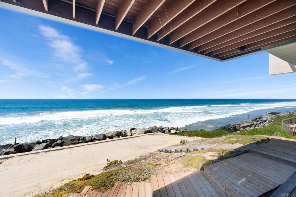 1909 S Pacific Street, Oceanside