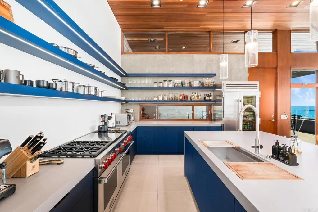 1909 S Pacific Street, Oceanside