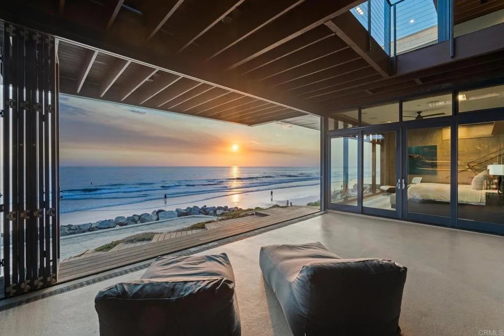 1909 S Pacific Street, Oceanside