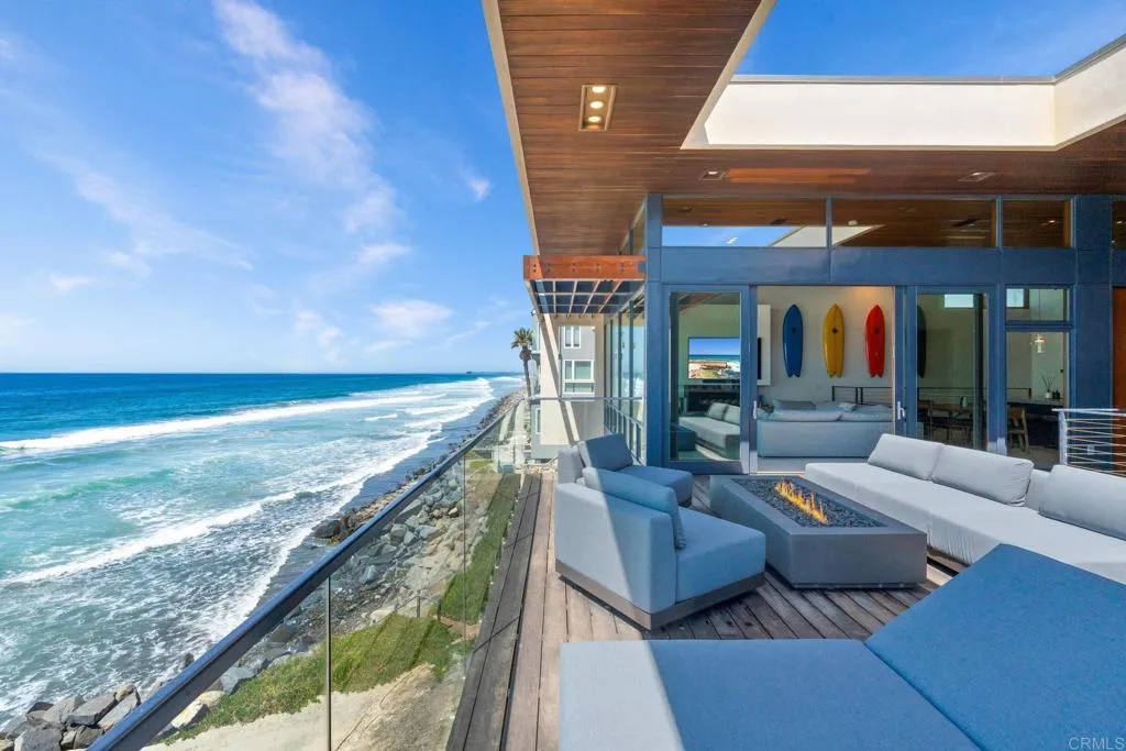 1909 S Pacific Street, Oceanside