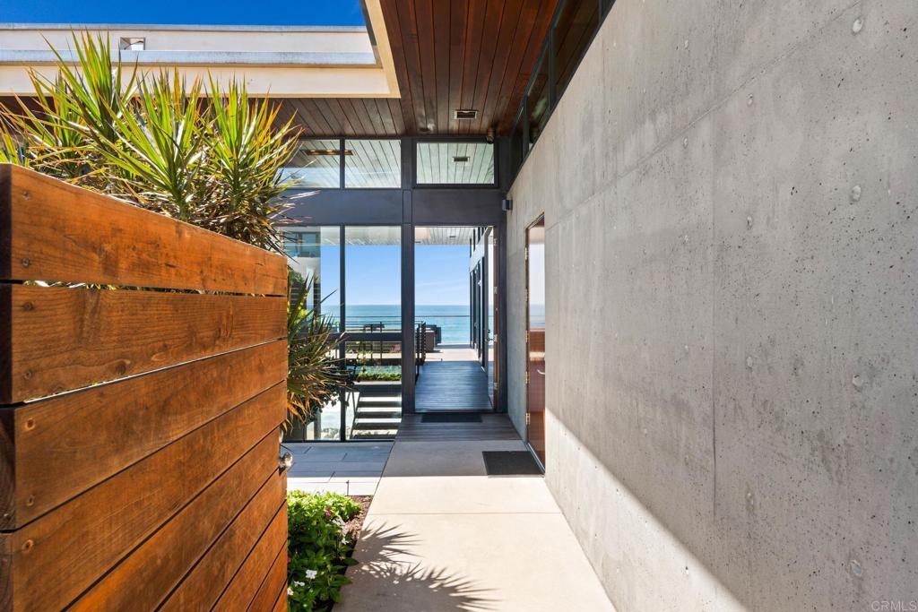 1909 S Pacific Street