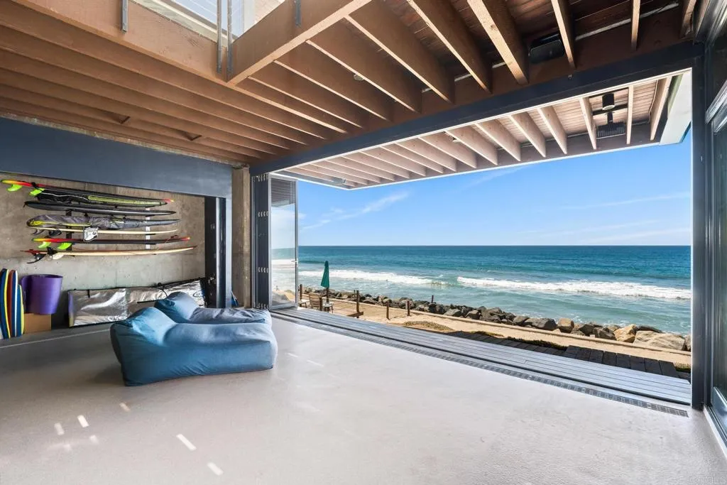 1909 S Pacific Street, Oceanside