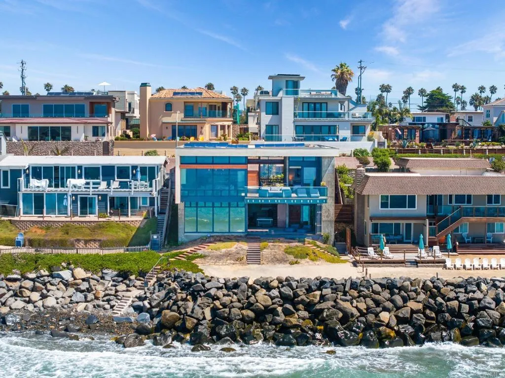 1909 S Pacific Street, Oceanside