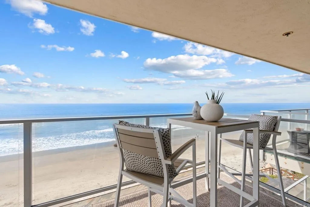 1401 S Pacific Street Unit 205