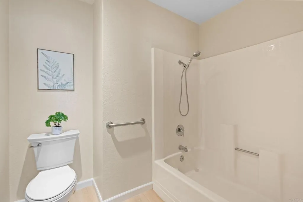 1401 S Pacific Street Unit 205