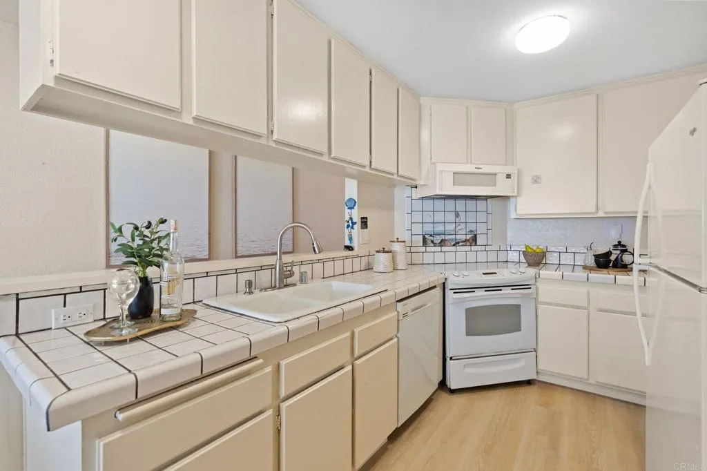 1401 S Pacific Street Unit 205