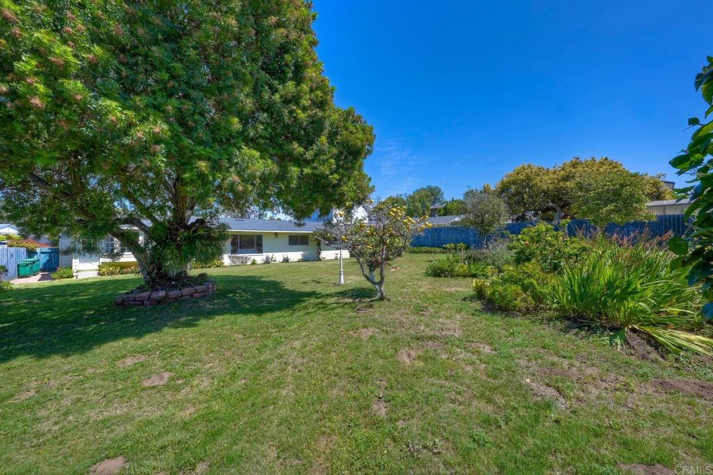 1639 Tamarack Avenue