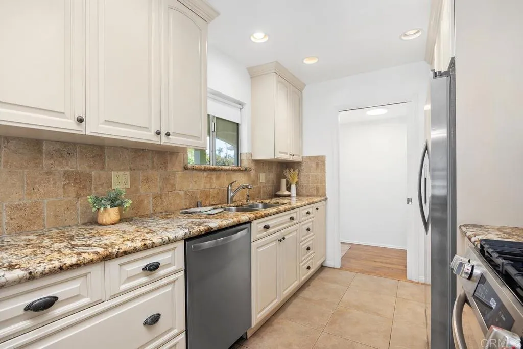 1639 Tamarack Avenue, Carlsbad