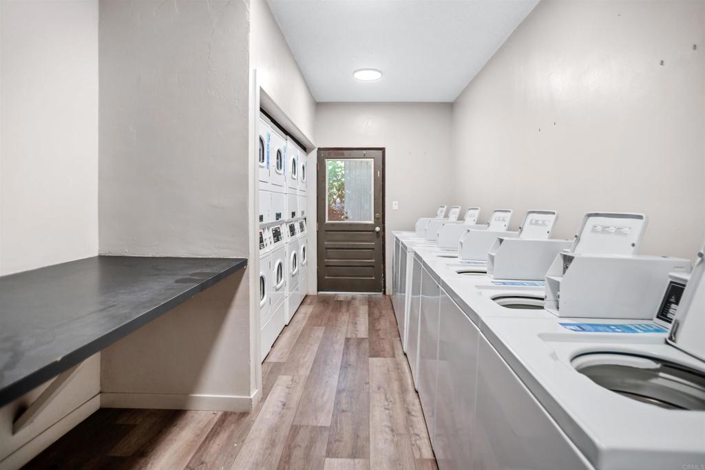 4545 Collwood Blvd 27