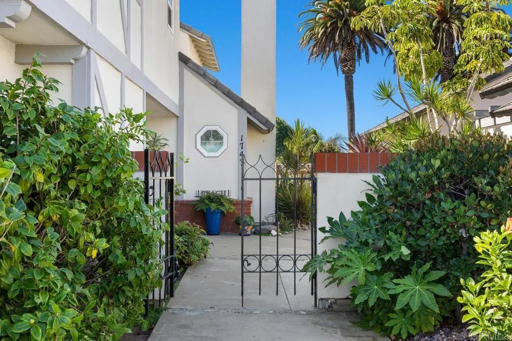 1743 Rue De La Mer, Oceanside