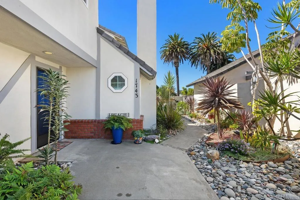 1743 Rue De La Mer, Oceanside