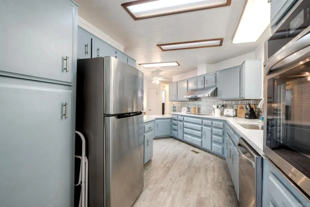 276 N El Camino Real Unit 104