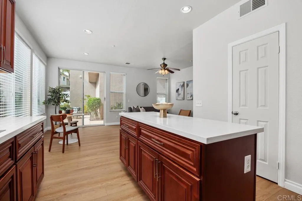 2027 Harmony Way, Vista