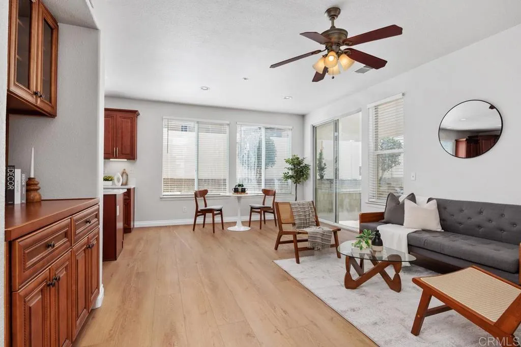 2027 Harmony Way, Vista