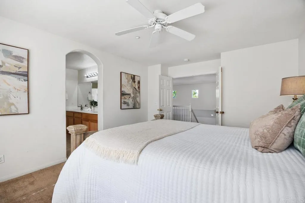 2027 Harmony Way, Vista