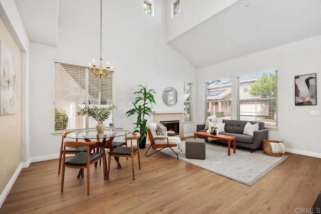 2027 Harmony Way, Vista