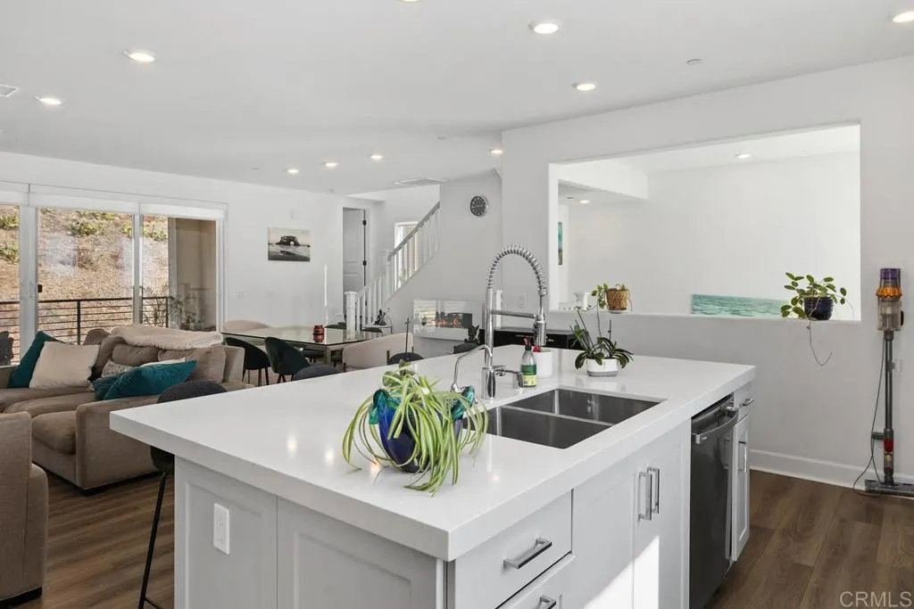8177 Rose Quartz Circle, San Diego