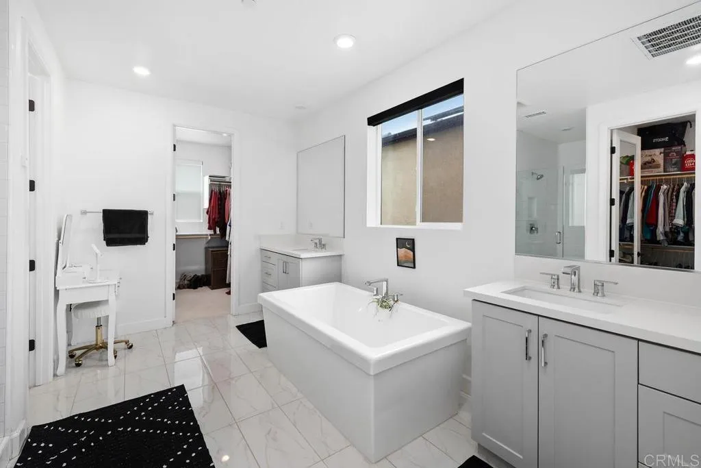 8177 Rose Quartz Circle, San Diego