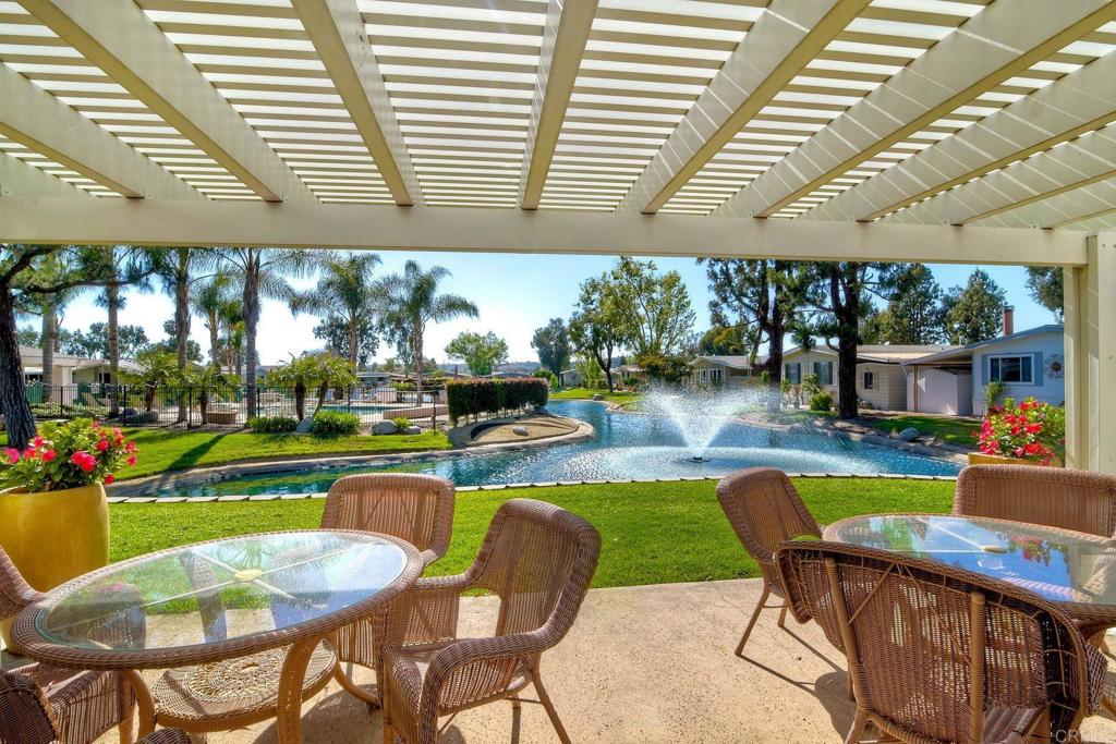 276 N EL CAMINO REAL 22