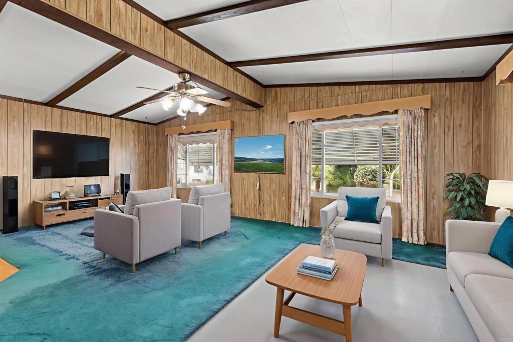 276 N EL CAMINO REAL 22