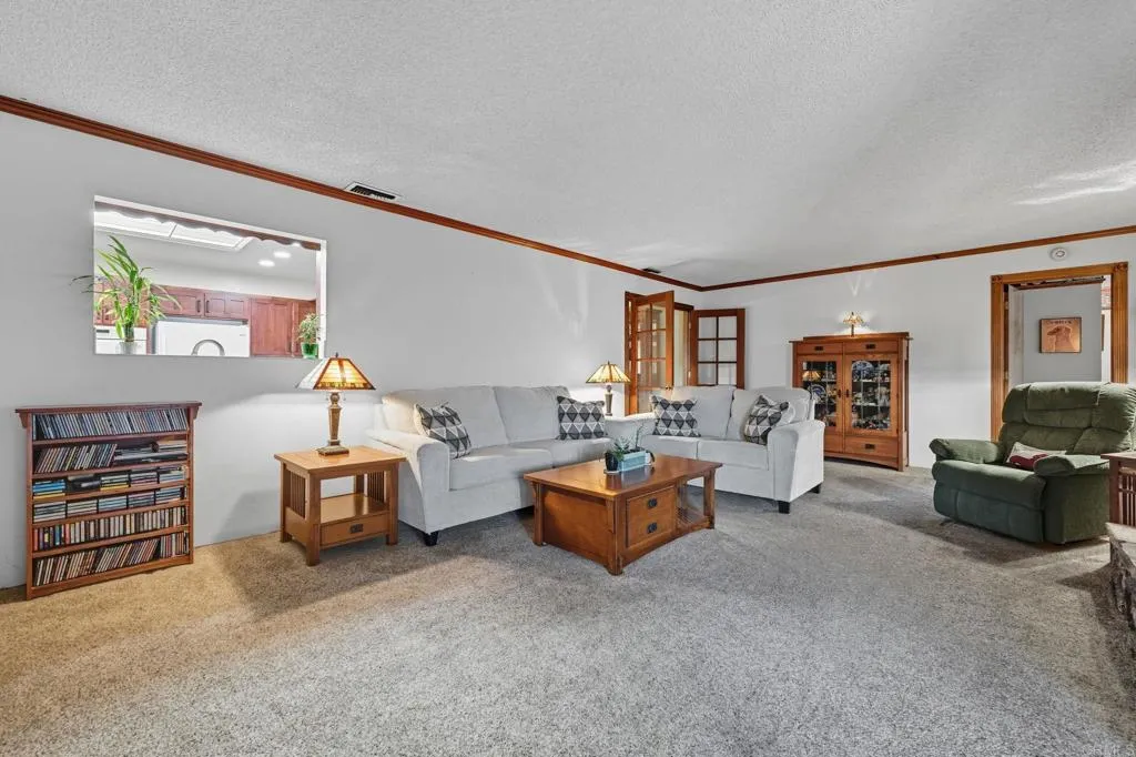 25295 Auld, Hemet