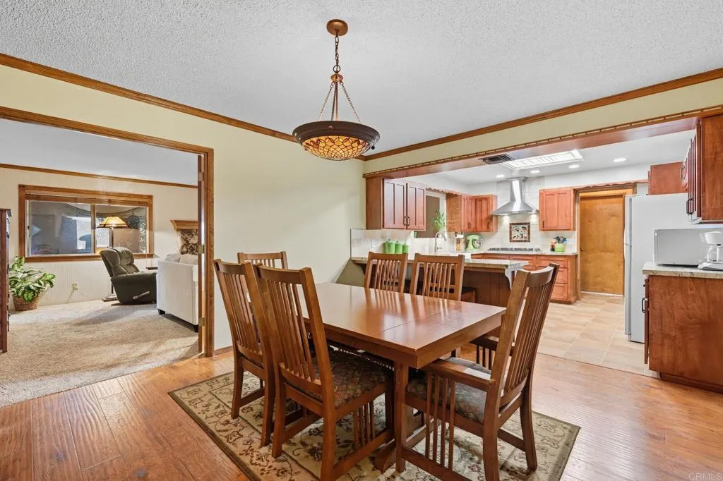 25295 Auld, Hemet