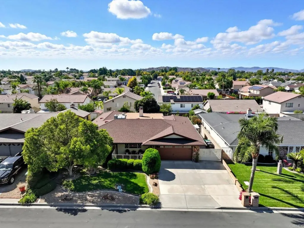 25295 Auld, Hemet