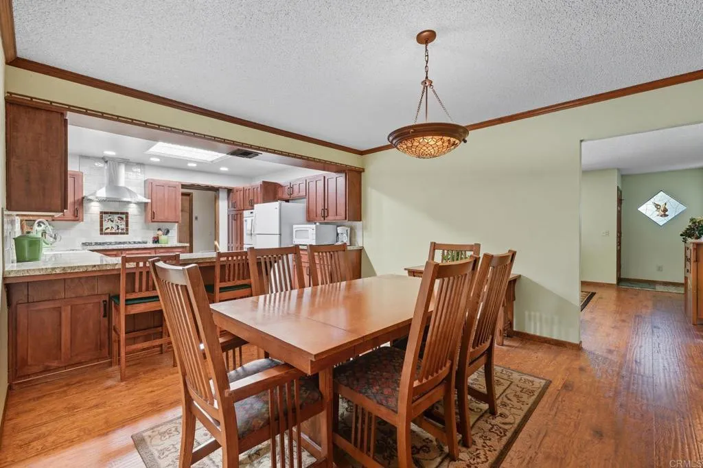 25295 Auld, Hemet